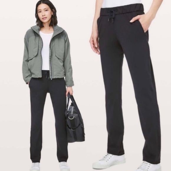 Lululemon Athletica On The Fly Woven 25” Black Pants in Size 8 - Picture 1 of 8